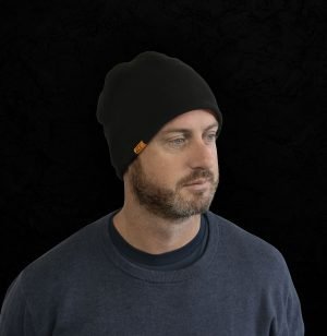 REVERSIBLE MICROFLEECE BEANIE